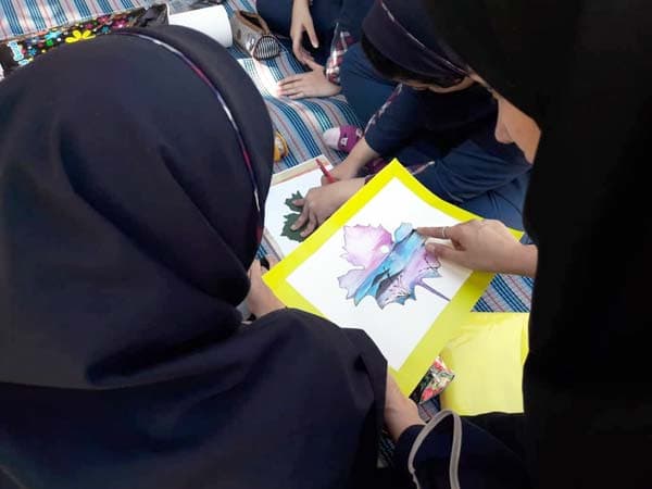 زنگ هنر در حیاط مدرسه مهراندیش