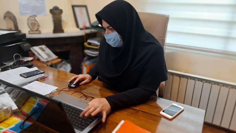 حضور مداوم مدیر در کلاس های آنلاین جهت بررسی و کنترل